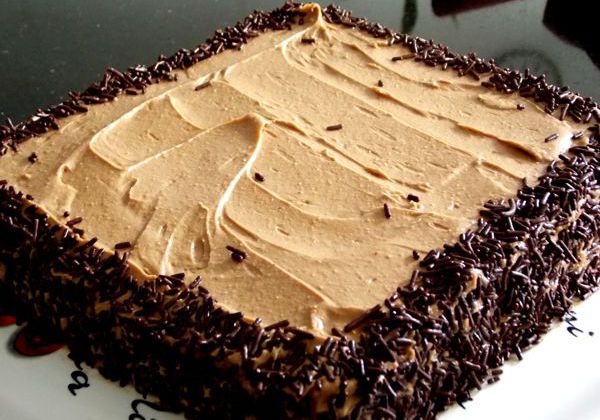 Peanut butter cake - Karlijn's Kitchen
