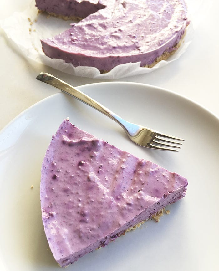 A piece of healthy low FODMAP cheesecake on a plate