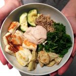 Vegetarische quinoa bowl met boerenkool en halloumi - Karlijnskitchen.com