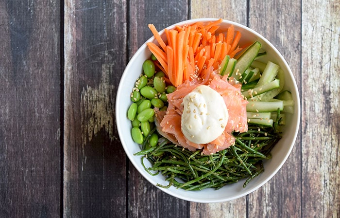 A low FODMAP samphire tahini sushi bowl photographed from above