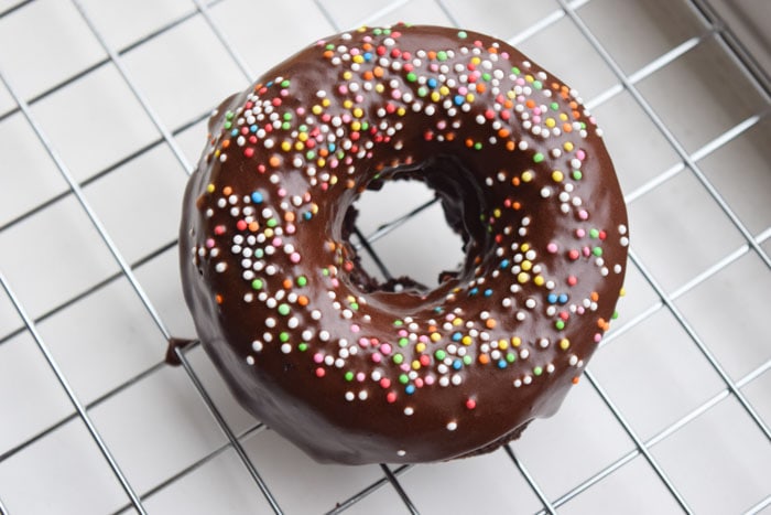 low FODMAP chocolate donuts - karlijnskitchen.com