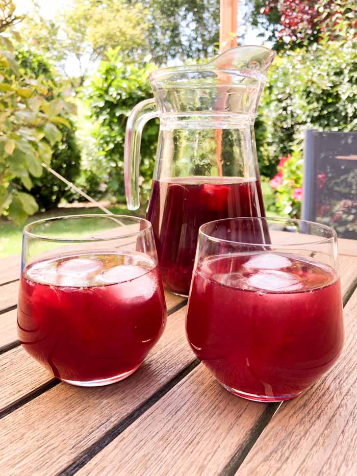 low fodmap sangria in two glasses and in a carafe