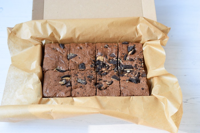 gluten-free brownies with oreos in a box