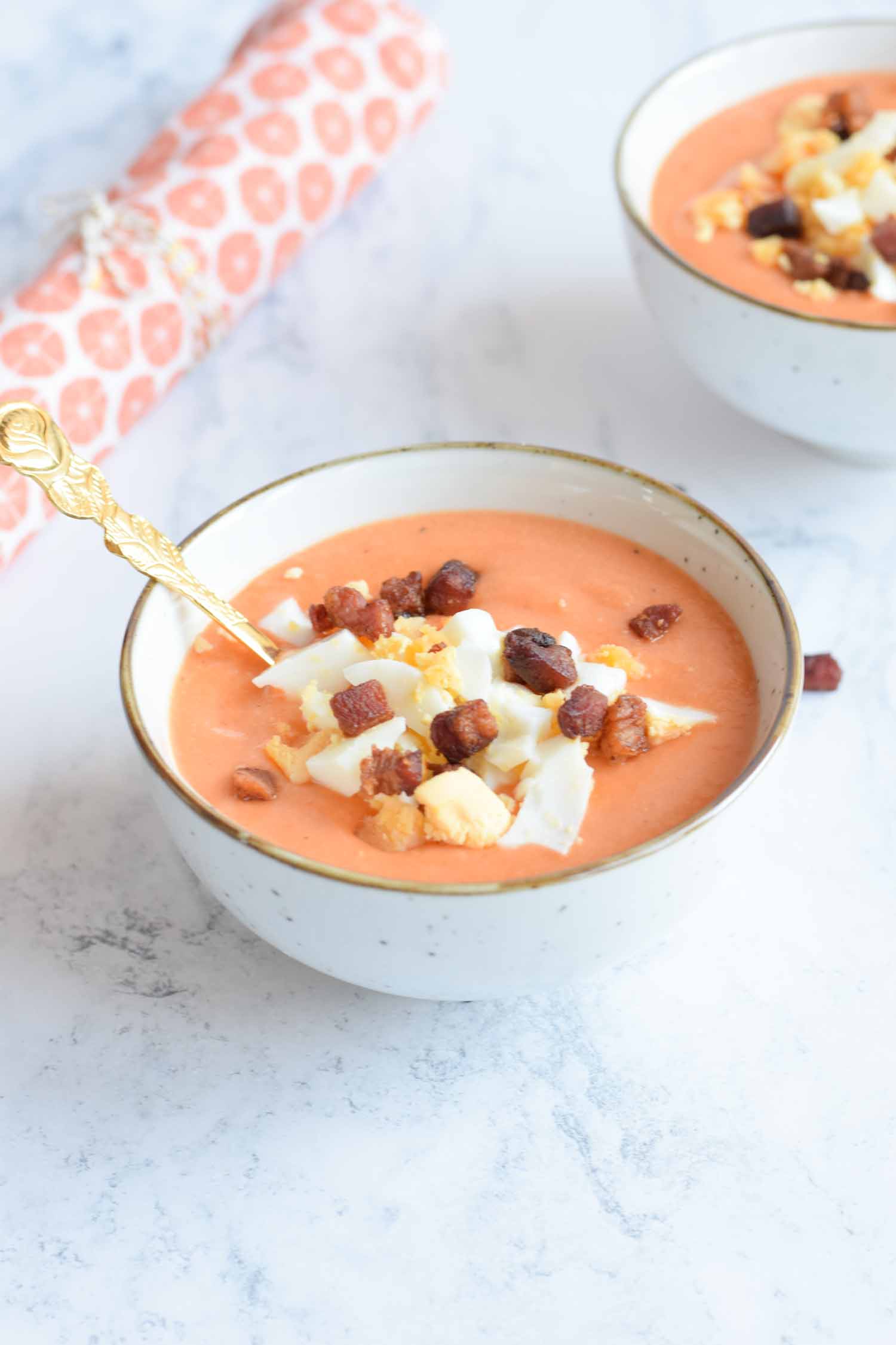 Low FODMAP salmorejo with egg and bacon
