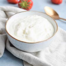Crock Pot Yogurt - Humorous Homemaking