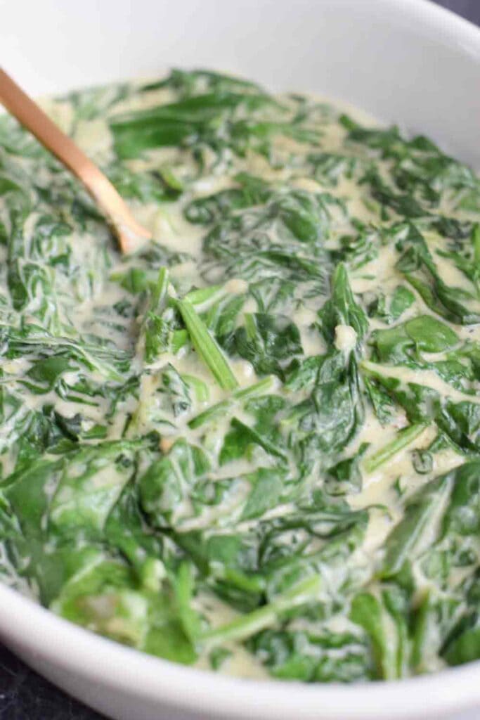 Low FODMAP creamed spinach in a dish